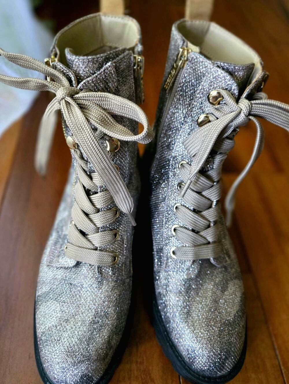 Guess Fearne Glitter Camo Leather Combat Boots Platform‎ Gold Size 8M